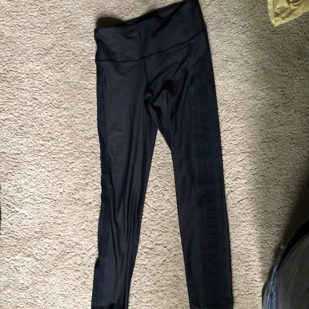 Brand new under armour heat gear capri